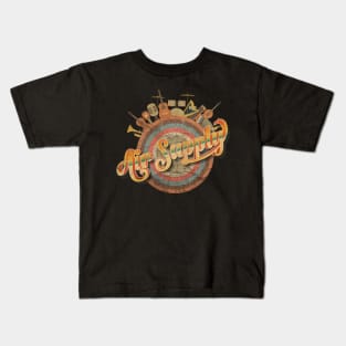 Tour Music Designs Vintage Retro - air supply Kids T-Shirt